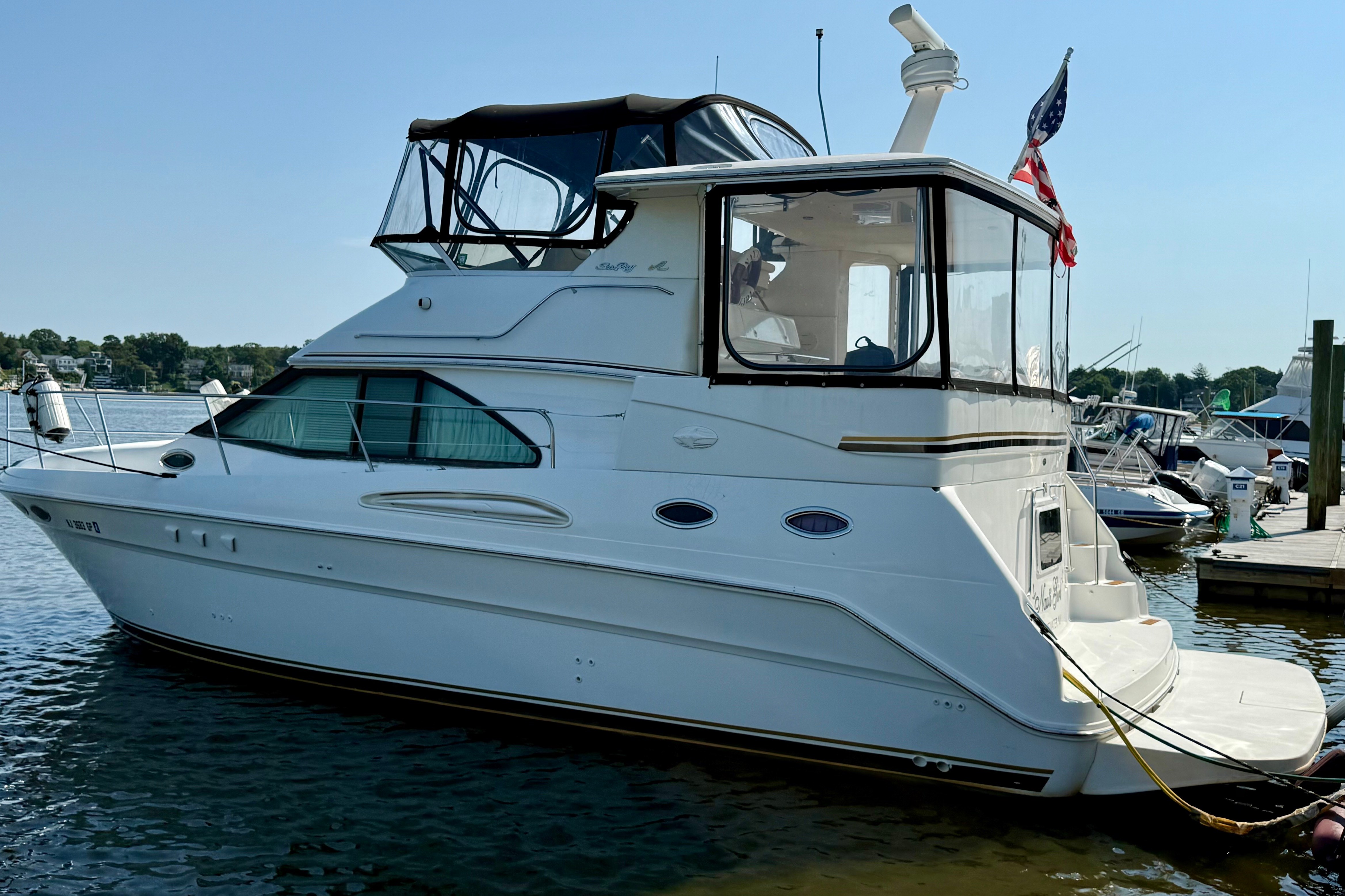 2000 Sea Ray 380 Aft Cabin