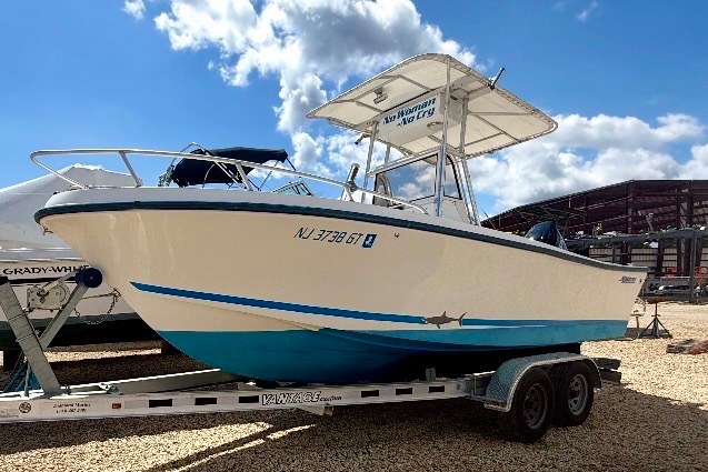 1995 Mako 201 Center Console