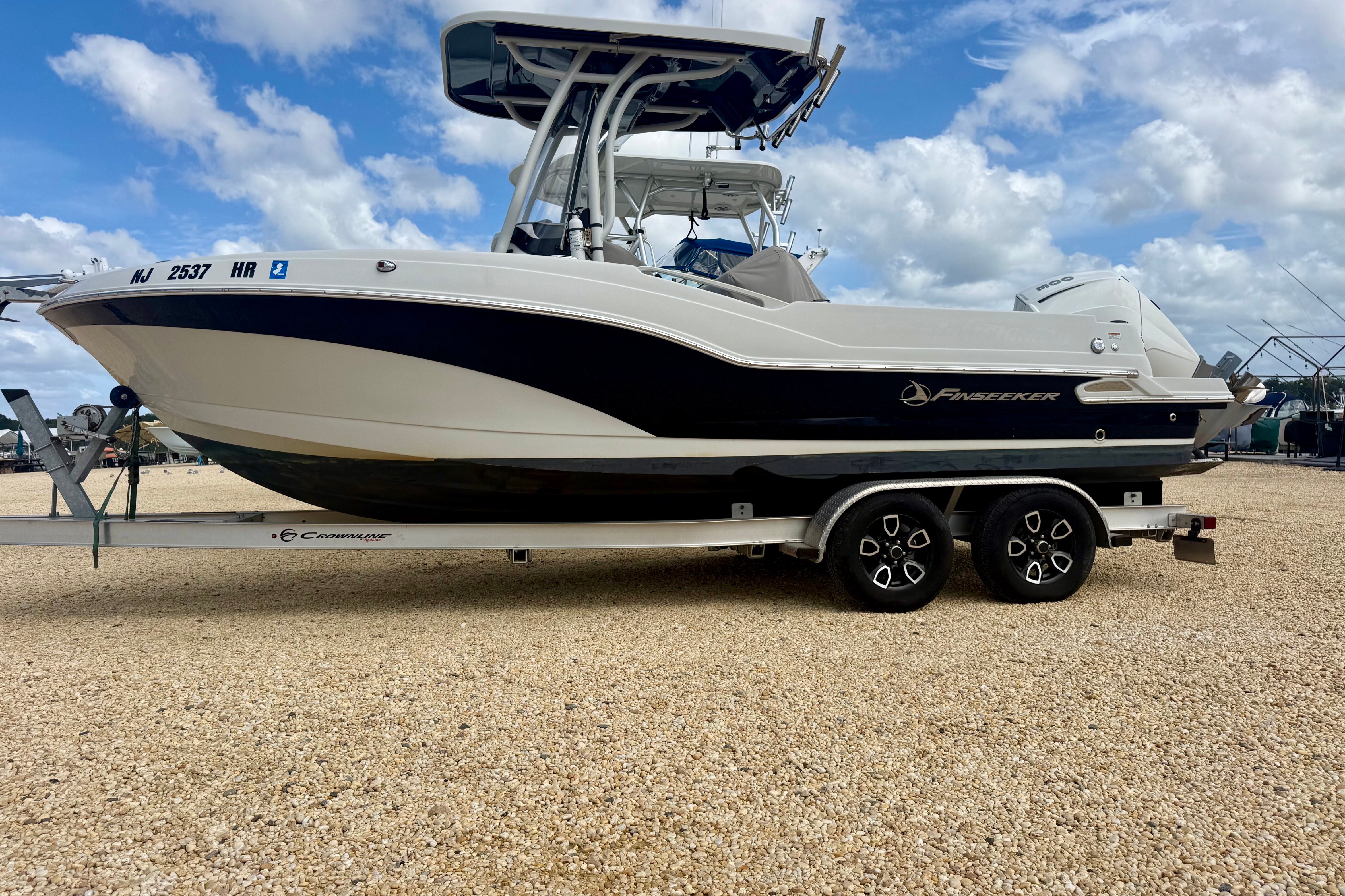 2022 Finseeker 230 CC