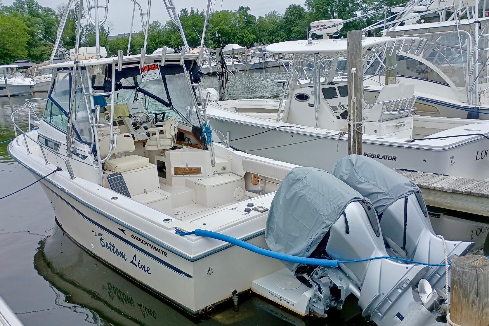 1993 Grady-White Dolphin 250