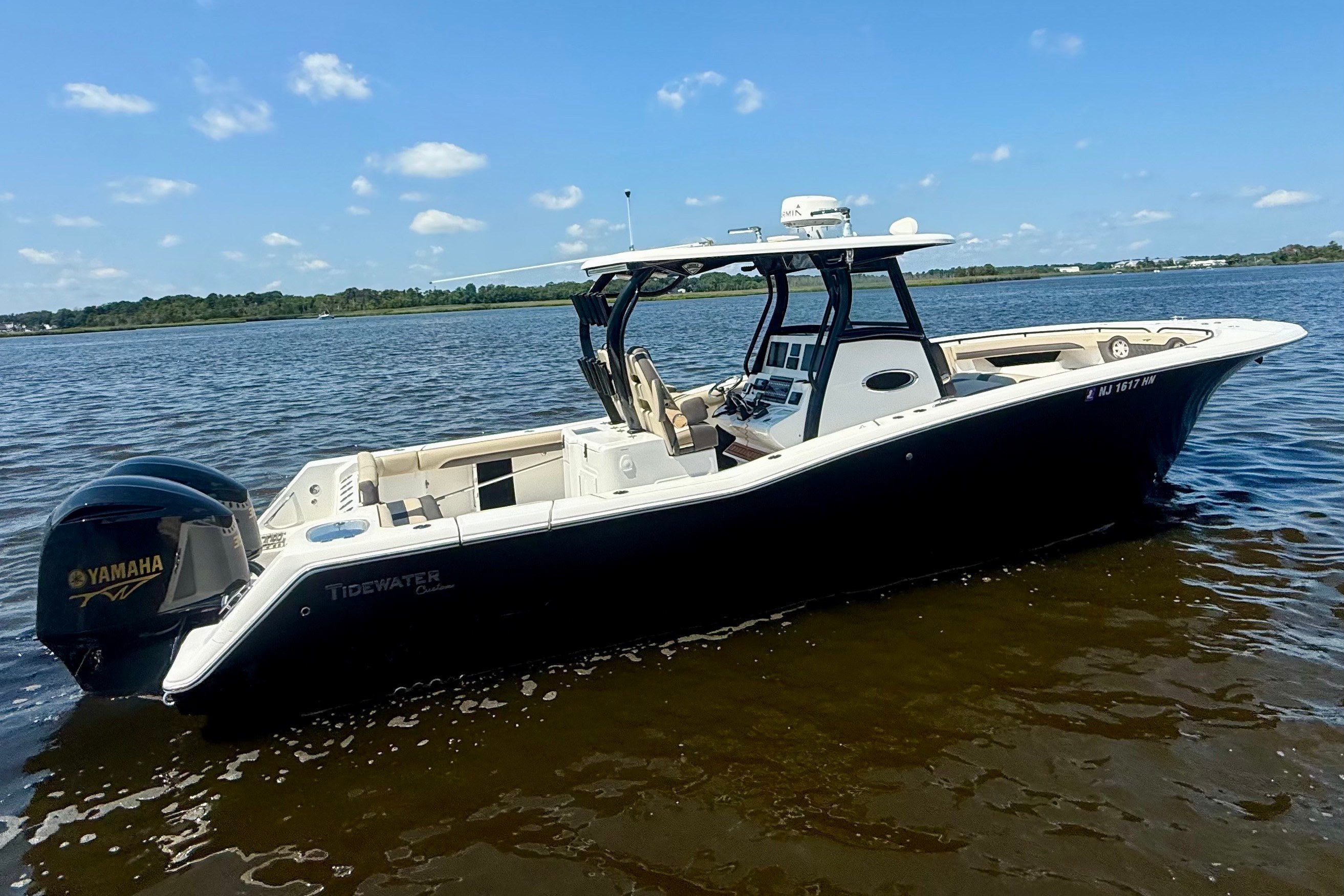 2019 Tidewater 320 CC Adventure